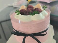 杨梅荔枝斑斓蛋糕-勒甜LO CHO·私人订制低糖代糖纯动物奶油生日蛋糕(新开路店)