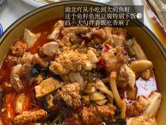 -丹水桥地锅鱼·翘嘴鲌·地方特色全鱼宴(丹江口大坝店)