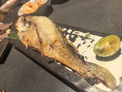 -铭牛烧肉·和牛海鲜自助(高新月牙湖店)