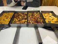 -老东镇啤酒屋海鲜加工·蒸汽海鲜·海鲜烧烤(台东店)