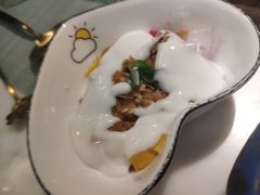 玛格丽特水果酸奶-蜜桃花开·中西融合菜E&W(南长街店)