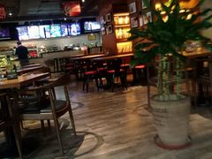 -JINNS锦时 steak&pizza(浸信会礼拜堂旧址店)