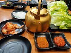 -肉甲韩国木炭烤肉(新壹街1店)