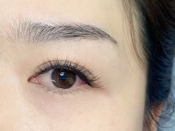 -花岐款式专研健康美甲沙龙