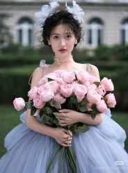 -喜爱高定婚纱摄影
