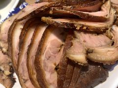 香酱热肘子-傅记酱肉