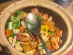啫啫土鸡煲-荣小馆(杭州大厦店)