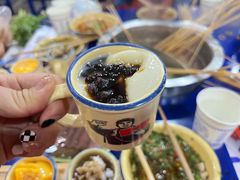 -马路边边串串香(苗栗路店)