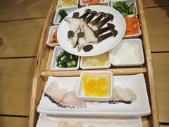 -芸南道·过桥米线(昆明老街旗舰店)