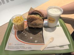 -麦当劳(百联西郊购物中心店)
