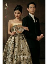 -雪中彩影婚纱摄影·微光艺术中心