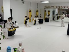 -极真空手道疾风道场(虹口凉城店)