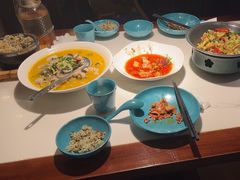 -荷塘秋月·本帮江浙菜(国权路店)