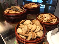 -飨食汇全日制餐厅·昆山皇冠假日酒店(九方店)