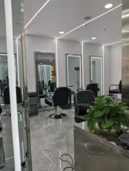 -Coo Hair salon