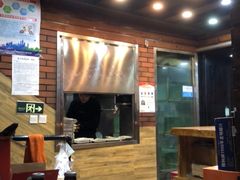 大堂-新疆烧烤王(广灵店)