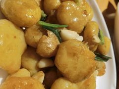 -头上红煨盐鸡·非遗院子餐厅