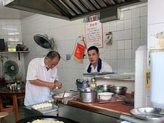 -黄阿姨锅贴大王(万航渡路店)