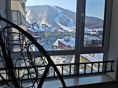 -中旅松花湖滑雪场