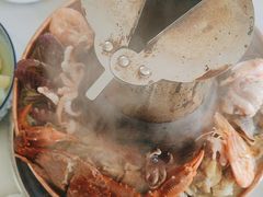 -一口猪海鲜浑锅·东北家常菜