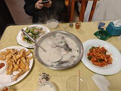 -雪湖煜辰鱼头老店(雪野湖店)