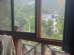 -芦茨金富饭庄·25年老字号·专做稻草鸡