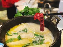 -鲜入围煮花胶鸡海鲜火锅