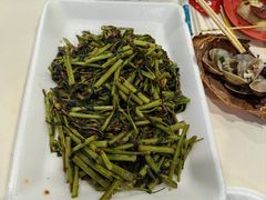-纽顿熟食中心