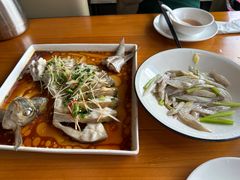 清蒸武昌鱼-莲餐厅·湖北菜·藕汤是头牌(愚园路店)