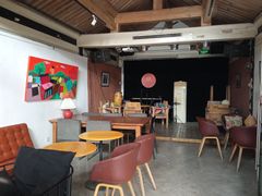 大堂-脚下咖啡·CHILL酒馆(灵光东巷店)