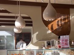 -VERIE BAKEHOUSE