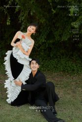 -雪中彩影婚纱摄影·微光艺术中心