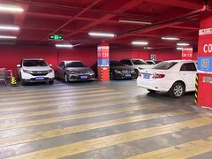 -欧尚超市苏州店停车场(金鸡湖路店)