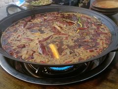 -黄潇洒老火锅(九眼桥宏济巷店)