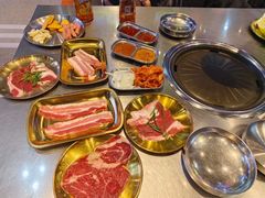 -哈哈碳都·牛肋条无限自助烤肉(台江万达店)