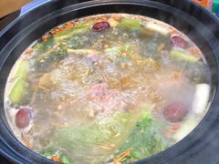 -陆记牛庄·碳锅龙虾烧烤(爱上花园店)