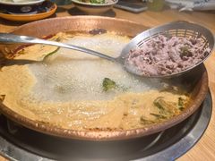 -洱火云南酸菜牛肉火锅(石景山当代商城店)