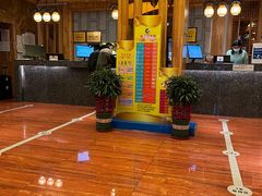 -汉宫汤泉汗蒸洗浴(五四广场店)