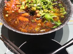 -八月美食小馆(银泰城总店)