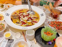 -渔语鱼酸菜鱼新川菜(来福士店)