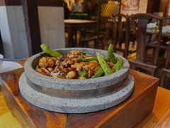 石锅牛蛙-灶丰年间(定安路店)