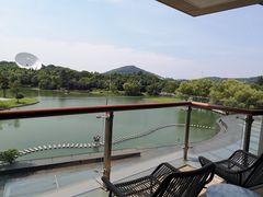 -上海佘山世茂艾美酒店