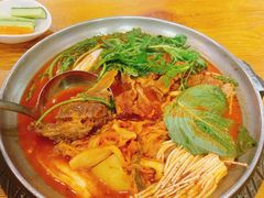 -喇喇排骨火锅·传统韩式脊骨汤(望京西园总店)