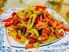 辣椒炒肉-朗妈私房菜(婺女州店)