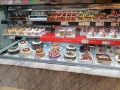 -罗森尼娜(德思勤店)