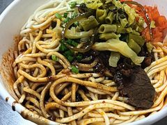 -中山牛肉肥肠粉面馆(军工社区店)