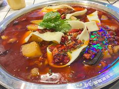 -晓彭肥肠鸡·泡椒鸡火锅(水木天地店)