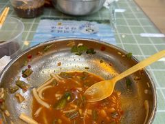 -红鼻子桂林米粉(金唐新光界店)