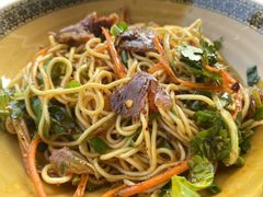 -肇兴特色牛肉粉