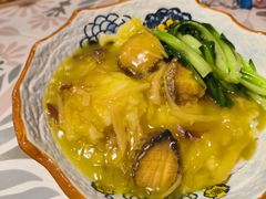 翅肚金汤小鲍鱼捞饭-十面欢腾·海鲜面·台式Bistro(长乐路店)
